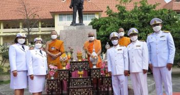 บุคลากรวิทยาลัยสงฆ์ชัยภูมิ ร่วมพิธีถวายสักการะวางพวงมาลา ณ อนุสาวรีย์พระบาทสมเด็จพระจุลจอมเกล้าเจ้าอยู่หัว รัชกาลที่ 5